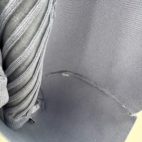 Zara Ribbed Knit Deep V Neck Cropped Tank - Picture 4 of 5